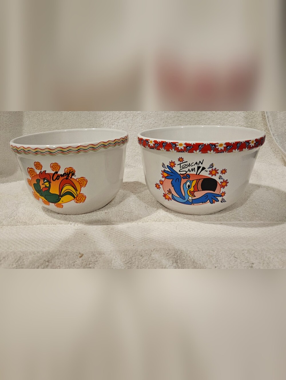 KELLOGGS CEREAL BOWLS FROM 2004